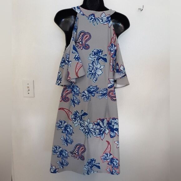 Aryeh Dresses & Skirts - Aryeh gray floral dress
